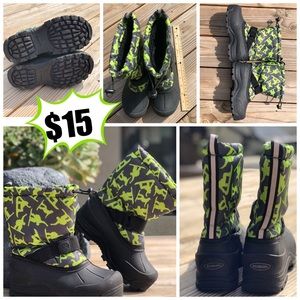 Kids snow boot.